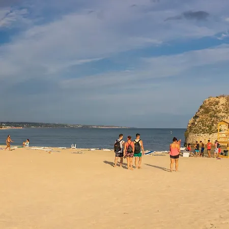 Andrew's - Playita